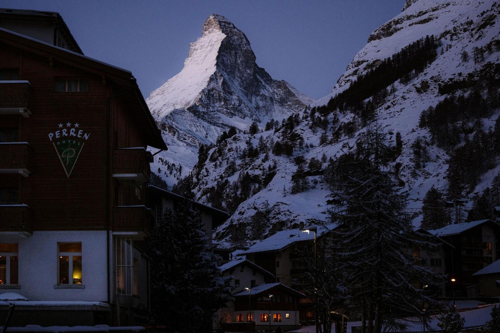 Alpine Hotel Perren Zermatt Buitenkant foto