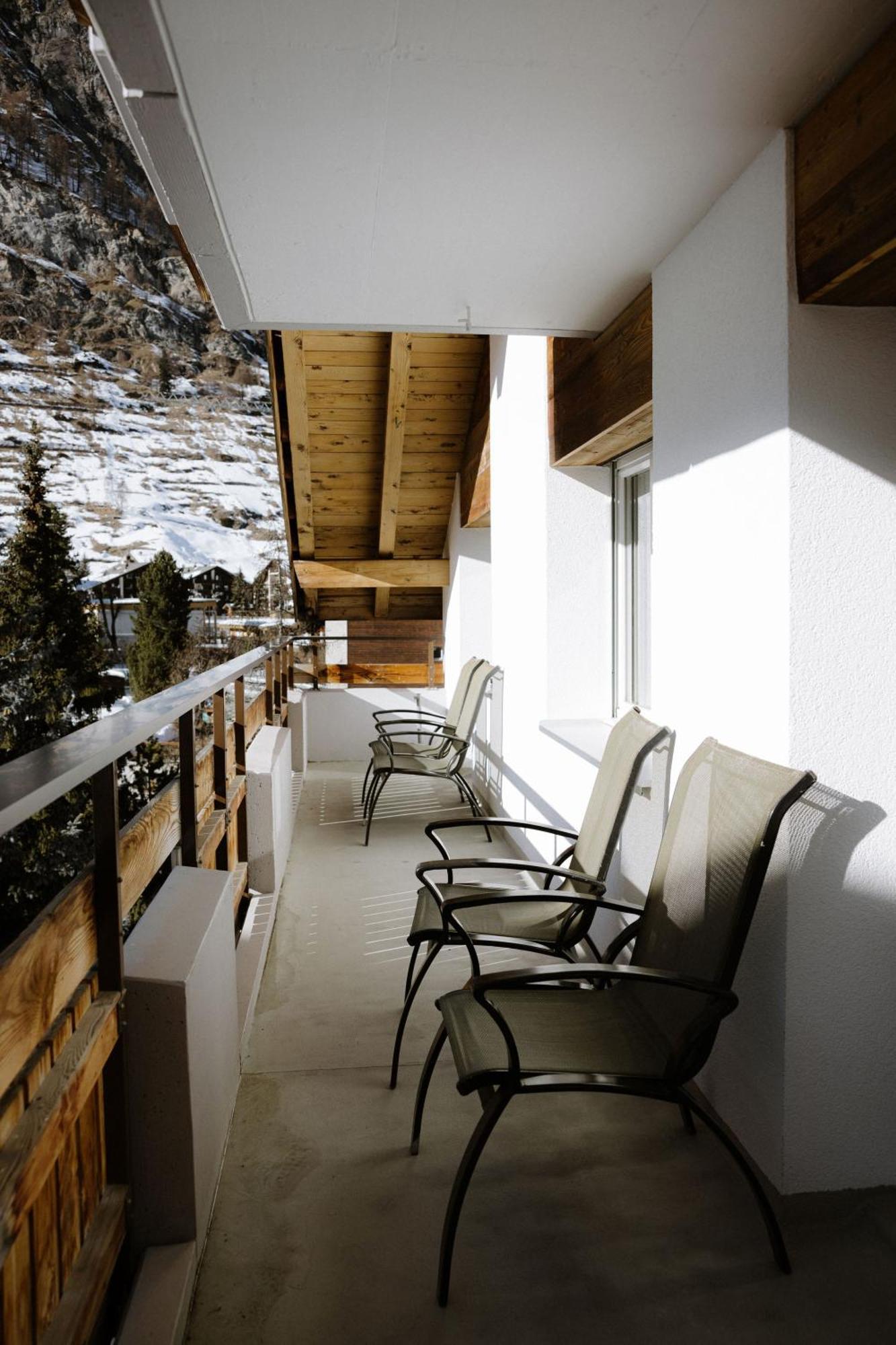 Alpine Hotel Perren Zermatt Buitenkant foto