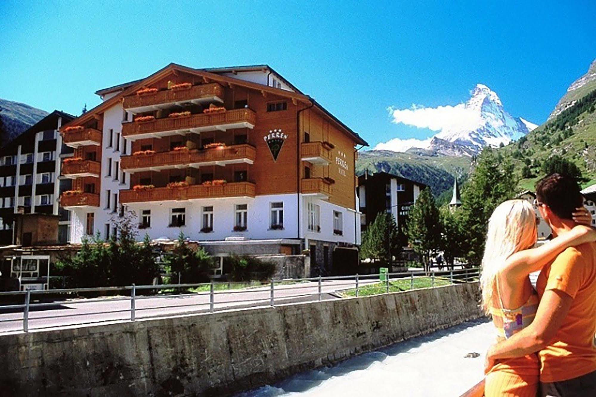 Alpine Hotel Perren Zermatt Buitenkant foto